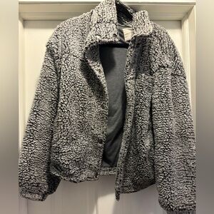 Thread and supply gray fuzzy snap jacket size XL